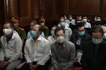 Tạm hoãn phiên xét xử cựu phó Chủ tịch TPHCM Trần Vĩnh Tuyến