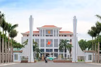 Cán bộ thiếu năng lực, uy tín xin thôi chức: Tự giác chưa cao!