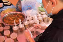 Căn bếp “không ngủ” ở tâm dịch COVID-19 Hải Dương