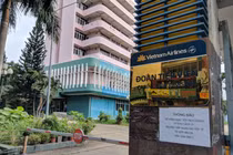 Đề nghị truy tố nam tiếp viên hàng không: Trách nhiệm Vietnam Airlines thế nào?