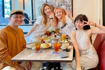 Mũi trưởng Long xuất hiện cùng chị em 'Sao Nhập Ngũ', fans soi chi tiết giống Hậu Hoàng