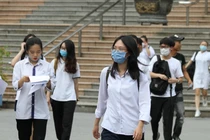 Giải tỏa áp lực thi cử: Hãy ngưng hỏi “con làm bài thế nào“?