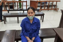 Đổ thuốc sâu xuống giếng đầu độc chồng và nhân tình