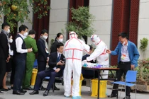 Xét nghiệm COVID-19 cho các nhà báo, cán bộ phục vụ Đại hội Đảng lần thứ XIII