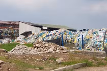 Dân bức xúc bãi phế liệu nghìn m2 mọc trên đất nông nghiệp