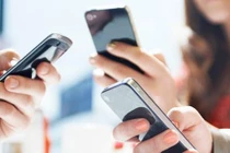 Diễn viên "Về nhà đi con" lộ clip nhạy cảm: Khi nào CA được kiểm tra điện thoại công dân?