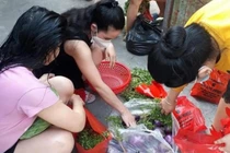 8.000 công nhân trong khu phong tỏa ở Hải Dương vui mừng nhận được hỗ trợ 