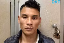 Dùng điếu cày đánh người sau va chạm xe máy