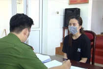 Thế chấp clip “nóng” vay lãi, cô gái bán dâm trả nợ: Thủ đoạn mới?