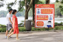 Hà Nội “mở cửa”... kịch bản nào để không “bung, toang“?