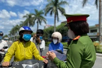 Đà Nẵng cấp hơn 92.000 giấy đi đường trong 2 ngày qua trực tuyến