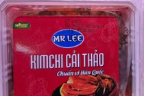 Một siêu thị ở Bắc Giang bán kim chi cải thảo hết hạn 