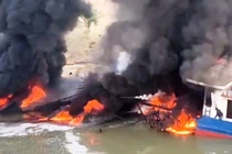 Nổ tàu chở dầu ở Ninh Bình: Chuyên gia chỉ cách xử lý ô nhiễm