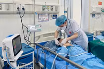 Cứu sống người đàn ông bị hen phế quản ác tính nguy kịch