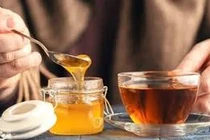 Lợi ích bất ngờ khi uống mật ong với nước ấm