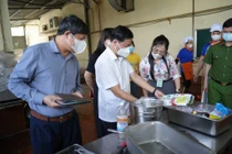 Bếp ăn tập thể Công ty Chee Wah Việt Nam có nhiều vi phạm