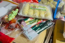 Thu giữ lượng lớn "xiên bẩn", viên thả lẩu sắp tuồn ra thị trường