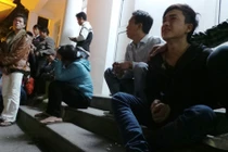 Người nhà nạn nhân Zone 9 vật vã trước nhà xác BV