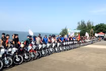 Hàng trăm xe Dream “chiến” đại náo Hải Phòng