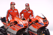 “Quái thú” Ducati Desmosedici GP13 bất ngờ về Việt Nam