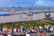 Cầu Nhật Tân: Dân mất nhà vì “tránh” biệt thự... "nắn" đường? 