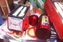 Bình nước Trung Quốc chứa chất lạ bán đầy Hà Nội