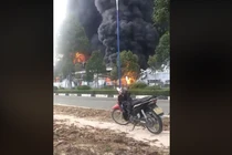 Lửa cháy kinh hoàng tại khu công nghiệp Mỹ Phước Bình Dương