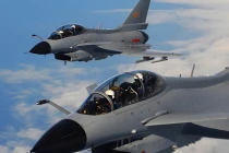 Lộ ảnh biến thể tiêm kích J-10 2 chỗ ngồi