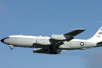 Mỹ điều “thợ săn phóng xạ” WC-135c tới Syria?