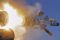 Việt Nam chọn “sát thủ diệt hạm” nào cho Sigma 9814?