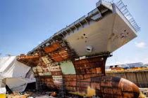 Cận cảnh quá trình đóng tàu chiến đắt nhất thế giới