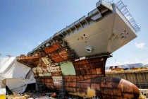 Cận cảnh quá trình đóng tàu chiến đắt nhất thế giới