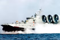 Trung Quốc đang đóng tàu đệm khí lớn nhất thế giới?