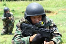 Soi vũ khí mới của Lữ đoàn Hải quân Đánh bộ 147