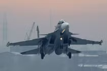 Nga điều 24 tiêm kích Su-30/35 “áp sát” Trung Quốc