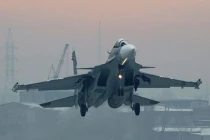 Nga điều 24 tiêm kích Su-30/35 “áp sát” Trung Quốc