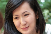 Nữ phạm nhân xinh đẹp ngày đặc xá