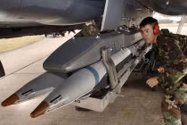 Không quân Mỹ sẽ dùng loại bom nào tấn công Syria?