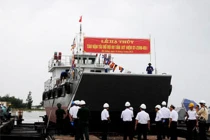 Việt Nam hạ thủy tàu đổ bộ tự đóng