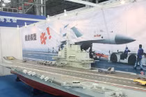 Tận mắt “đồ chơi” tàu sân bay Liêu Ninh của Trung Quốc