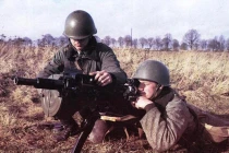 Việt Nam chế tạo thành công súng phóng lựu AGS-17