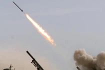 Iran sản xuất đạn tên lửa tầm xa Fajr-5