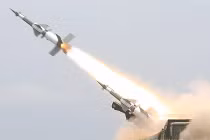 Mục kích dây chuyền lắp ráp tên lửa S-125 Việt Nam