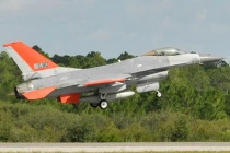 Mỹ thử nghiệm tiêm kích F-16 không người lái