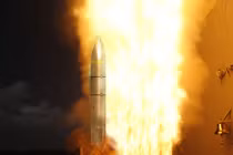 Mỹ thử nghiệm sát thủ diệt tàu chiến Nga, Trung