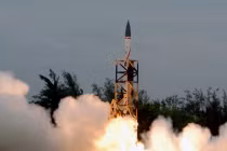 Ấn Độ sắp nhận tên lửa đạn đạo siêu chính xác Prahaar