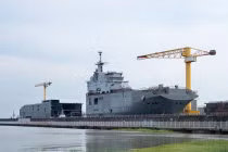 Xem “đầu, đuôi” tàu đổ bộ khổng lồ Mistral của Nga