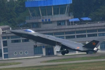 Tiêm kích J-20 không được sản xuất hàng loạt?