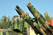 Tên lửa Trung Quốc dùng linh kiện Nhật Bản