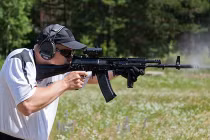 Kalashinkov sắp thử nghiệm 15 mẫu súng mới